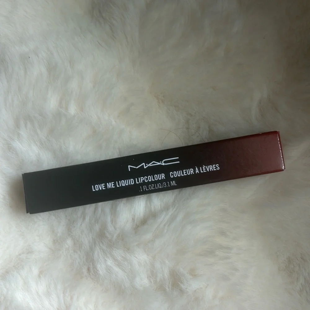 MAC Deify Me Love Me Lipcolor NEW